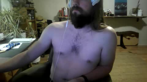 Snapshot of elephantfox chatting on 10-17-25, 04:37 fox online show from 10-17-25, 04:37