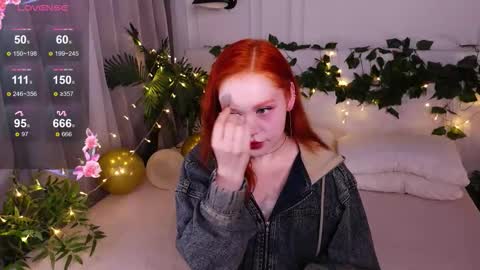 Snapshot of elfamirielle chatting on 09-11-25, 06:35 Elfa online show from 09-11-25, 06:35