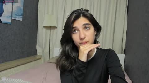 Snapshot of elfy_rare chatting on 09-19-25, 08:20 Elfy online show from 09-19-25, 08:20