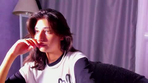 Snapshot of elfy_rare chatting on 09-21-25, 08:21 Elfy online show from 09-21-25, 08:21