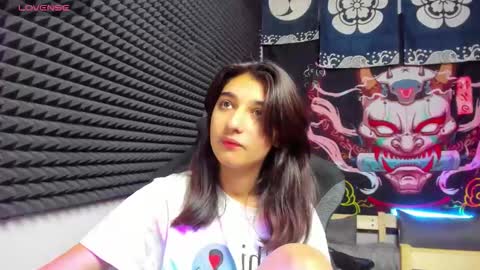 Snapshot of elfy_rare chatting on 10-27-25, 03:27 Elfy online show from 10-27-25, 03:27