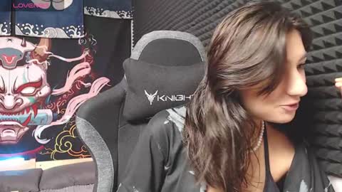 Snapshot of elfy_rare chatting on 11-13-25, 03:22 Elfy online show from 11-13-25, 03:22