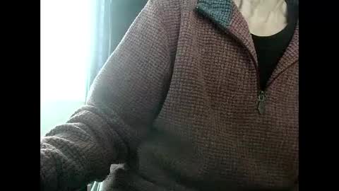 elfyonee online show from 12-17-24, 09:39