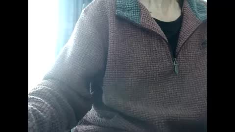 elfyonee online show from 12-19-24, 10:02