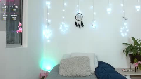 Eliza online show from 10-04-25, 04:54