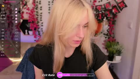 Snapshot of eli_llie chatting on 10-29-25, 08:43 Eli online show from 10-29-25, 08:43