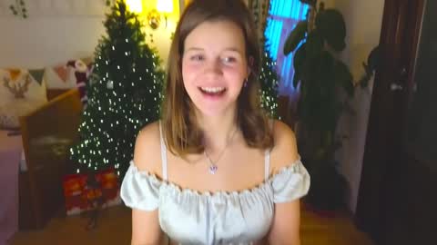 Snapshot of eli_sun chatting on 01-10-25, 12:47 ELI Guys Im immersed in my studies its time for exams. I hope to be here on Friday online show from 01-10-25, 12:47