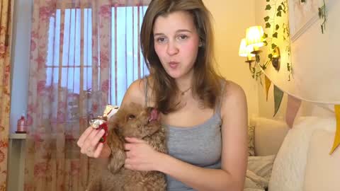 Snapshot of eli_sun chatting on 03-06-25, 01:03 ELI Guys Im immersed in my studies its time for exams. I hope to be here on Friday online show from 03-06-25, 01:03