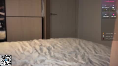 Snapshot of eli_zabeta chatting on 11-17-25, 01:06 Elizabeth Lizi online show from 11-17-25, 01:06