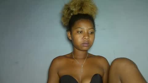 Snapshot of elia011 chatting on 01-11-25, 02:58 elia011 online show from 01-11-25, 02:58