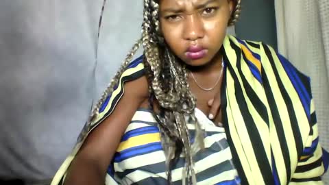 Snapshot of elia011 chatting on 01-23-25, 02:44 elia011 online show from 01-23-25, 02:44