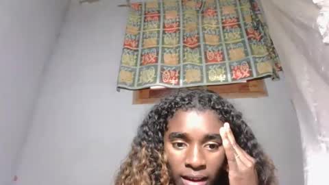 Snapshot of elia011 chatting on 11-05-25, 01:55 elia011 online show from 11-05-25, 01:55