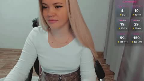 Ella online show from 02-10-25, 06:42