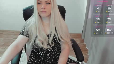 Ella online show from 03-05-25, 07:49