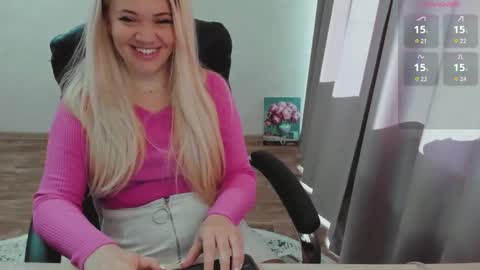 Ella online show from 09-17-25, 05:53