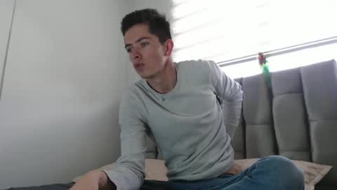 Snapshot of elian_tg chatting on 12-08-24, 08:25 Elian online show from 12-08-24, 08:25