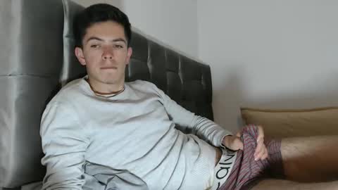 Snapshot of elian_tg chatting on 09-18-25, 11:40 Elian online show from 09-18-25, 11:40