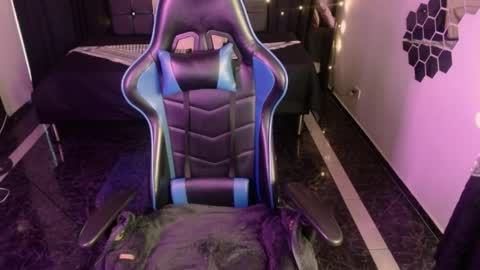 eliana_meaw online show from 04-10-26, 02:00