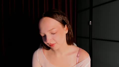 Ella online show from 12-07-24, 03:04