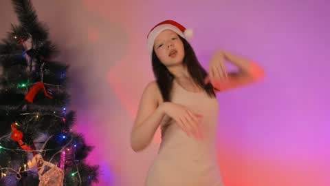 Ella online show from 12-21-24, 04:52