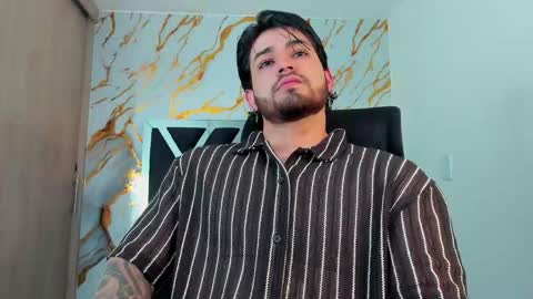 Snapshot of eliankeiser chatting on 06-01-26, 02:02 Elian online show from 06-01-26, 02:02