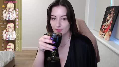 Elise online show from 12-08-24, 02:49