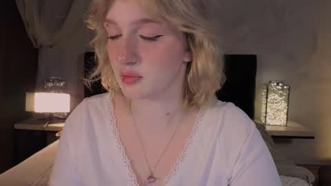 Ellie online show from 03-19-26, 05:44