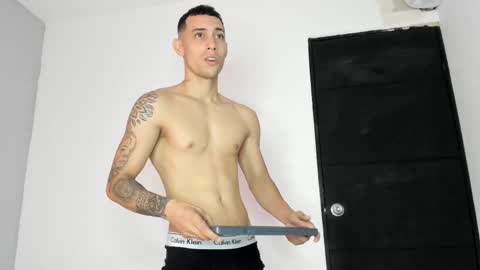 elier_jhonson1 online show from 02-14-26, 02:03