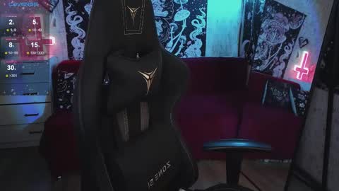 Snapshot of elika_kay chatting on 02-21-25, 12:49 MORE ME online show from 02-21-25, 12:49