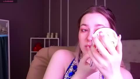 Snapshot of elina_nortas chatting on 09-26-25, 01:20 Elina online show from 09-26-25, 01:20