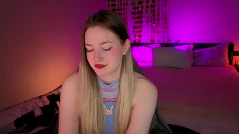 Elina online show from 04-06-26, 04:46