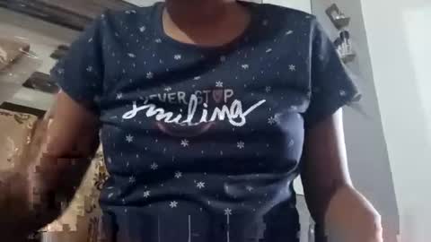 elina_roy03 online show from 10-10-25, 03:16