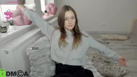 elina_x online show from 04-01-26, 06:03