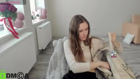 elina_x online show from 04-19-26, 07:51