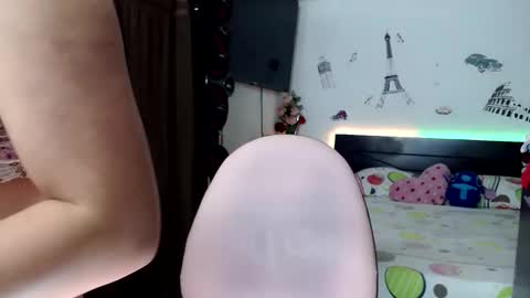 Snapshot of elinaax chatting on 03-07-25, 03:07 Elina online show from 03-07-25, 03:07