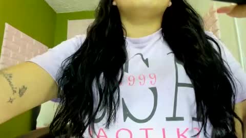 Snapshot of elinaax chatting on 10-02-25, 12:17 Elina online show from 10-02-25, 12:17