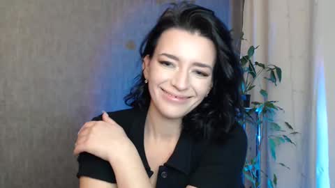 Snapshot of elinapretty chatting on 02-05-25, 11:39 Elina online show from 02-05-25, 11:39