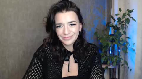 Snapshot of elinapretty chatting on 11-08-25, 11:58 Elina online show from 11-08-25, 11:58