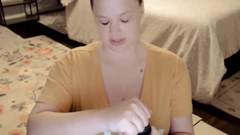 Snapshot of elinareign chatting on 03-04-26, 07:47 ElinaReign online show from 03-04-26, 07:47