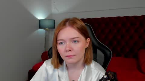 Snapshot of elinavale chatting on 07-16-26, 07:14 elinavale online show from 07-16-26, 07:14