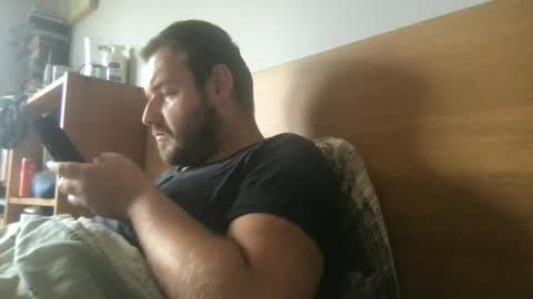 Snapshot of eliot26 chatting on 07-21-26, 11:01 e26 online show from 07-21-26, 11:01