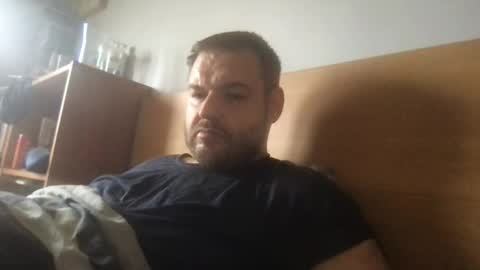 Snapshot of eliot26 chatting on 08-09-26, 10:31 e26 online show from 08-09-26, 10:31