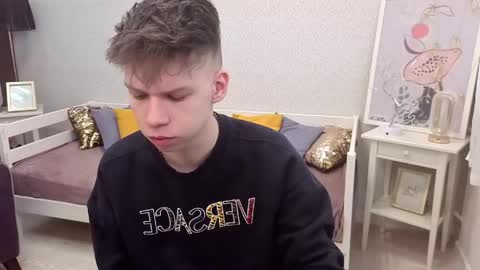 Snapshot of eliotmars chatting on 04-13-26, 11:05 eliotmars online show from 04-13-26, 11:05