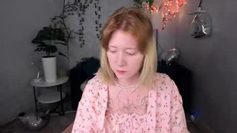 Elira Vane online show from 07-15-26, 03:01