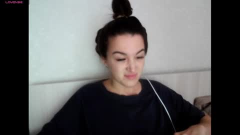 Snapshot of elisa_dove208 chatting on 09-09-25, 04:34 elisa_dove208 online show from 09-09-25, 04:34