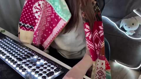 Snapshot of elisa_north chatting on 02-02-25, 05:21 Elisa North online show from 02-02-25, 05:21