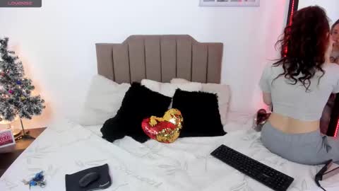 Elizabeth  online show from 12-14-25, 10:09