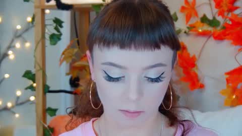 ElisabethDavis online show from 10-11-25, 05:00