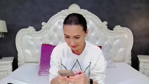 Krissy online show from 02-10-26, 08:18