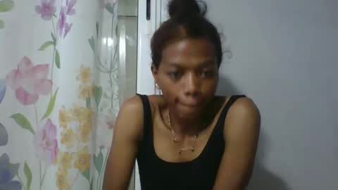 Snapshot of elisacich chatting on 02-25-26, 02:54 elisacich online show from 02-25-26, 02:54